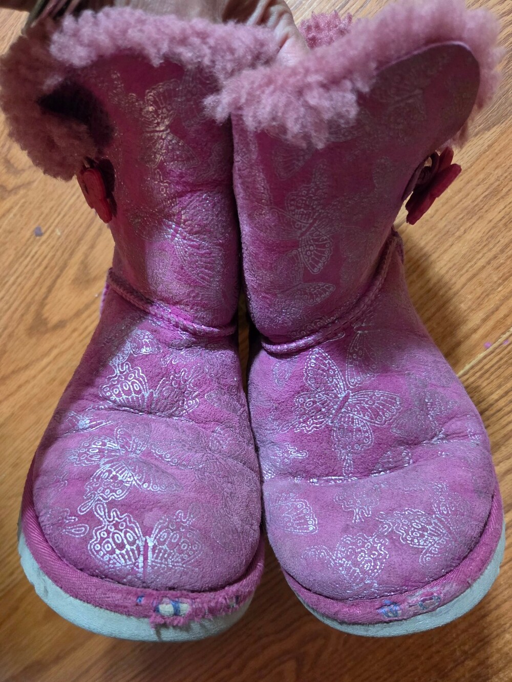 Pink ugg Boots - Picture 3 of 10